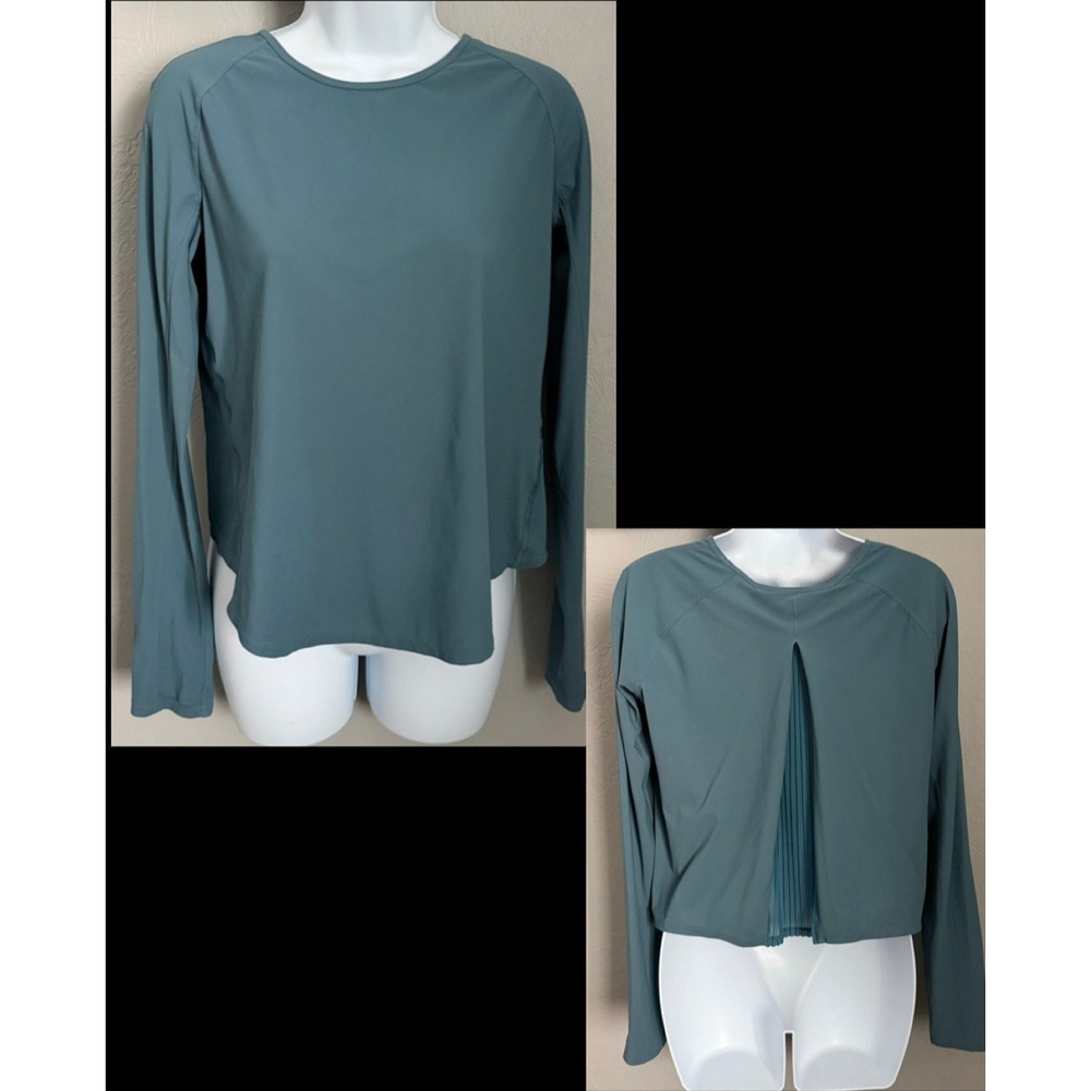 Lululemon‎ Playoff pleat Long Sleeve Top Womens Size 6 Blue Active Wear Outdoor